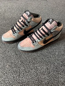 Size UK 8.5 - Nike SB Dunk High Pro, Medium Grey, Pink, Superdome - Picture 1 of 10