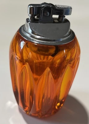 Encendedor de cigarrillos de mesa de vidrio de caqui vikingo MCM Foto 1 de 4