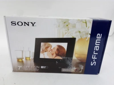 Sony DPF-E72N 7 inch Digital Photo Frame with USB and Card Slot - Black - Image 1 of 4