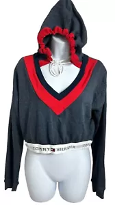 Mujer Tommy Hilfiger Retro Recortado Salón Sudadera con Capucha Talla Pequeña Sudadera Cuello en V NUEVO - Imagen 1 de 11