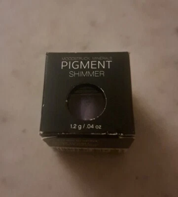 Younique Moodstruck Minerals Pigment Shimmer(Regal)Color Eyeshadow .04 oz - Image 1 of 4