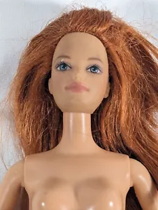 MUÑECA SURF CITY MIDGE Amiga de Barbie #28421 Mattel 2000 Pelo Rojo Pecas DESNUDA - Imagen 1 de 8