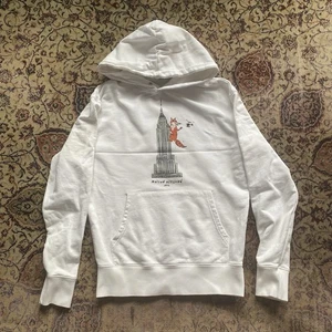 Maison Kitsune NYC Exclusive White Fox New York Hoodie M Medium Rare - Picture 1 of 5