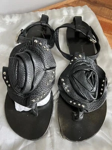 Giuseppe Zanotti Black Leather Flat Sandals Leather Shoes Size 38.5 US 8 - Picture 1 of 12