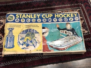 Eagle Toys Stanley Cup Hockey 5330 North Star + Maple Leafs - Picture 1 of 6