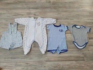Baby Kleidungspaket junge Set Gr. 74 bodys Süß schlafi latzhose - Bild 1 von 1