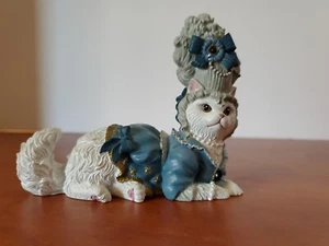 Hamilton Collection Cat Figurine The Doll Lady 09-04672-002 (G1) - Picture 1 of 7
