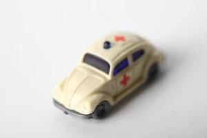 Wiking Spur N  VW 1300  Käfer weiß mit Blaulicht  Rotes Kreuz  (311348) - Picture 1 of 3