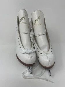 Jackson Figure Ice Skates Artiste 691 Mark II Blade  Girls Youth Size 11 White - Picture 1 of 11