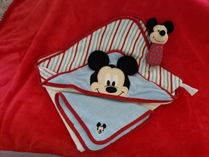 mickey mouse hooded bath towel