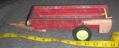 1/16 ERTL Case IH International Harvester Diecast Manure Fertilizer Spreader - Image 1 of 4