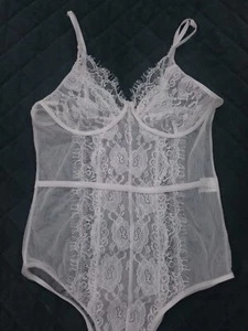 White Lace Bodysuit Size Small - Picture 1 of 7