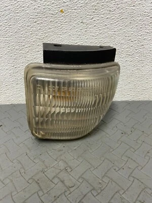 1992 to 1993 Oldsmobile Cutlass Left Driver LH Turn Signal C0960 DG1 - Image 1 of 4