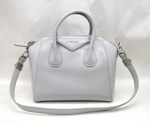 Borsa Antigona piccola Givenchy grigio perla in pelle di capra zucchero - Autentica! - Foto 1 di 11