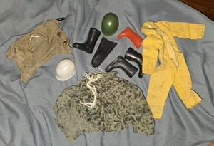 Lot of Vintage 1970's "GI JOE" -  Clothing and Accessories  - Picture 1 of 13
