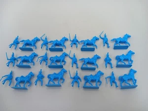 HaT (8016) Napoleonic Russian Cuirassiers (1/72) 12 Figures. Complete. No box. - Picture 1 of 3