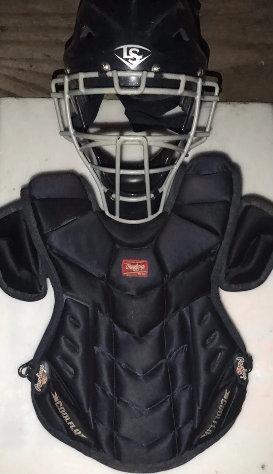 Juego de casco y placa de pecho Louisville Slugger Youth Catchers talla 6-7 Foto 1 de 4