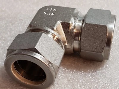 SS-810-9 Swagelok Union Elbow 1/2" tube, 316 SS - Image 1 of 3