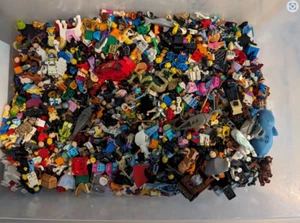 LEGO MINIFIGURES STAR WARS Bulk DISNEY/DC/MARVEL/Harry Potter RANDOM Premium LOT - Picture 1 of 2
