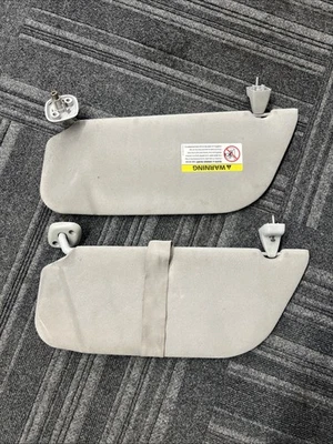 Ford F250 F350 1999-2007 Excursion parasol conductor gris OEM Foto 1 de 4