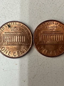 Two 1999 US Lincoln Penny, no Mint Mark, Close AM, Rare Coin, Error - Picture 1 of 2