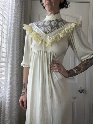Vtg 70s Does Edwardian Prairie Maxi Dress W Lace Ruffle Coquette Milkmaid S - Image 1 of 4