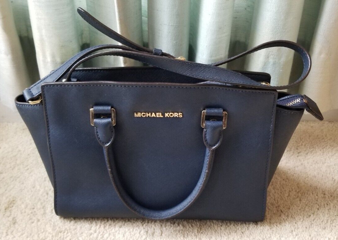 Michael Kors Selma Crossbody Medium Bags & Handbags for Michael Kors Selma Crossbody Medium Bags & Handbags for