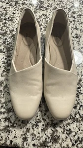 Clark Mocasines Tono Puro Cuero Nude Mujer Zapatos Talla 7.5M - Imagen 1 de 7