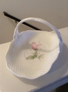 Mikasa Bone China April Rose Porcelain Basket B2053 Narumi Japan - Picture 1 of 7