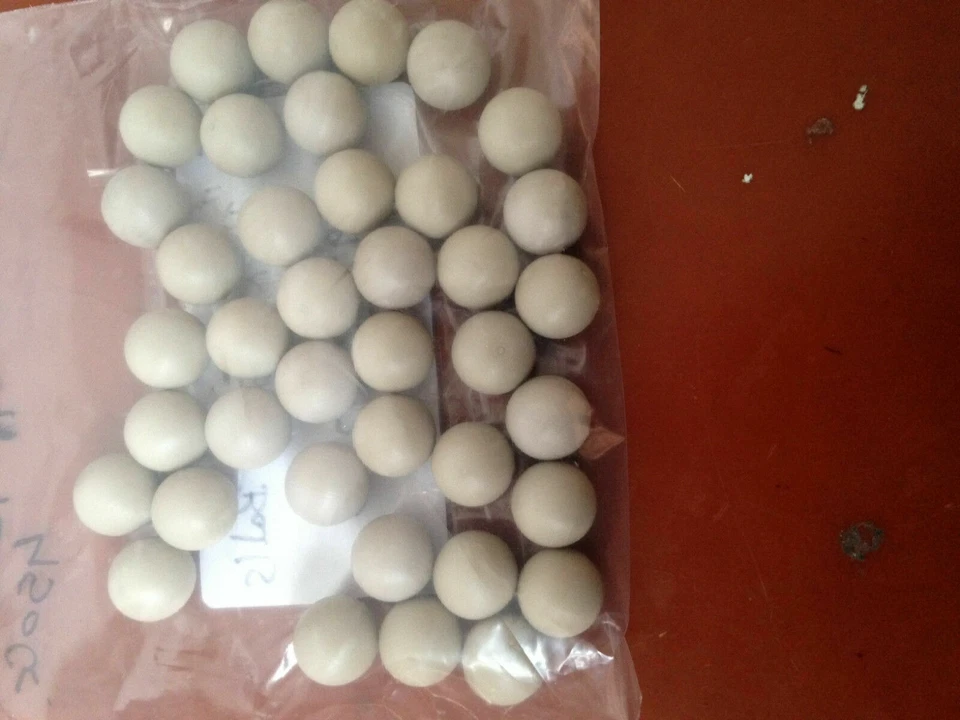 PEEK 球 - 类型 - 450G PEEK 球 1/8 英寸 DIAMETER 自然色 gr 1 - 10 球 — 第 1/1 张图片