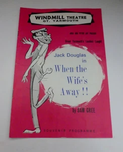 When The Wifes Away Jack Douglas John Inman Great Yarmouth Theatre Program 1971 - Bild 1 von 4
