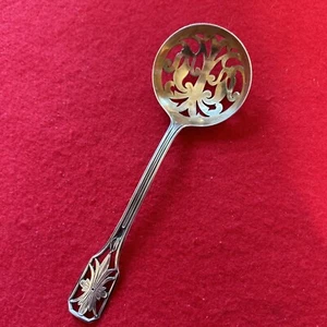 Cucchiaio dado osseo forato argento sterling Watson modello sconosciuto - Foto 1 di 22