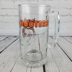 Vintage Hooters Logo Large Beer Glass Bar Mug 24 OZ Owl Stein Mancave Gift - Picture 1 of 6