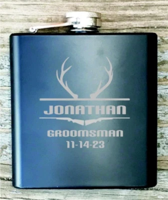 Groomsmen Flask, Deer Hunter Inspired, Best Man Gift Foto 1 de 3