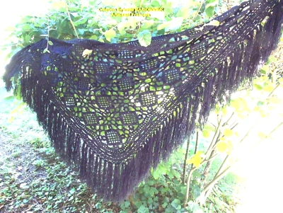 CHALE ETOLE CROCHET FAIT MAIN EN FRANCE CREATION S  RAISONNIER BELLE NOIR*** - Photo 1/4