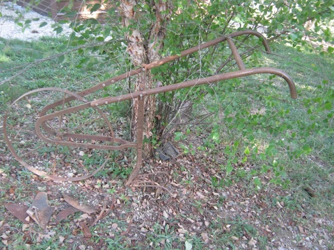 Original Primitive Vintage Cast Iron Garden Plant Plow Cultivator Wheel Rake Cover