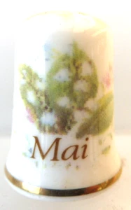 DE A COUDRE DE COLLECTION THIMBLE PORCELAINE LE MOIS DE MAI MUGUET - Picture 1 of 1