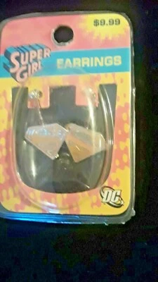 PENDIENTES SUPER NIÑA NUEVOS EN PAQUETE DC COMICS NUEVOS Foto 1 de 3