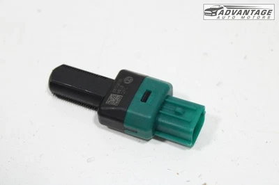 2021-2024 KIA K5 sedán freno de piso freno pedal interruptor lámpara de freno OEM Foto 1 de 4
