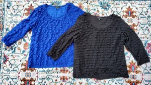 2 tops elásticos con volantes marca Slinky para mujer manga 3/4 cuello redondo negro azul 1X - Imagen 1 de 7