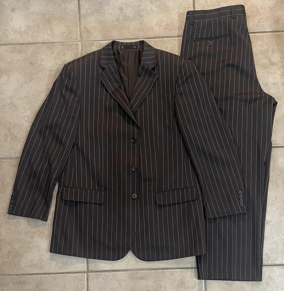 Emanuel Ungaro Stripe Gray Executive Suit Jacket & Pants - 44R/38W - Image 1 of 3
