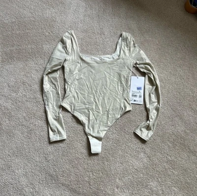 Body para mujer e11-103 nuevo con etiquetas talla XL Lululemon Nulu cuello cuadrado LS LXBO brillante Foto 1 de 3