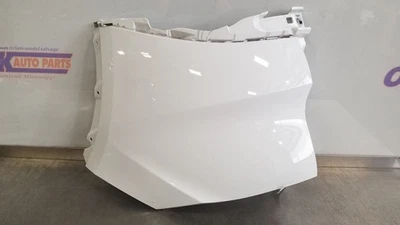 23 2023 MASERATI GRECALE PARACHOQUES TRASERO TAPA EXTREMO PASAJERO DERECHO BLANCO  Foto 1 de 4