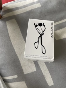 Shu Uemura Eyelash Curler - Foto 1 di 4