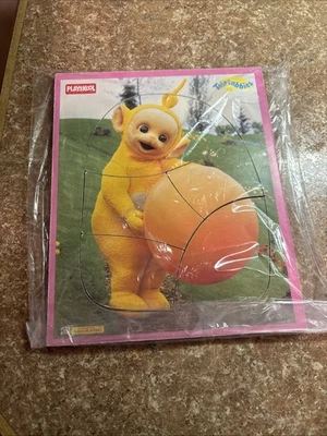 Bandeja de marco de madera Teletubbies rompecabezas Playskool 629-03 madera amarillo Laa Laa 5 piezas  Foto 1 de 4