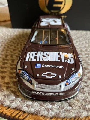 Kevin Harvick 1/24 Elite Hershey’s GM Goodwrench  2006 Monte Carlo SS - Image 1 of 4