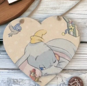 Disney Dumbo Wooden Hanging Heart Door Hanger Sign Decoupaged New Baby Gift - Picture 1 of 1
