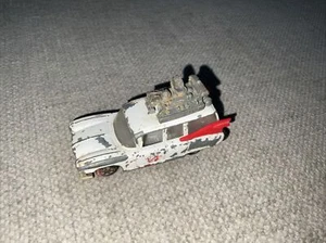 Vintage 1989 Columbia Pictures GHOSTBUSTERS 2 ECTO-1 Car Die-Cast 1:64 - Picture 1 of 8