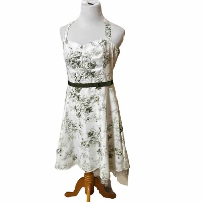 Город треугольники белый с зеленым цветочным с бретелью через шею верхнее платье размер 11 никогда не носили читать - Изображение 1 из 4