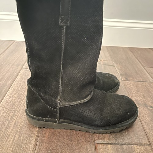 Stivali UGG neri scamosciati traforati sfoderati 1016853 taglia 8